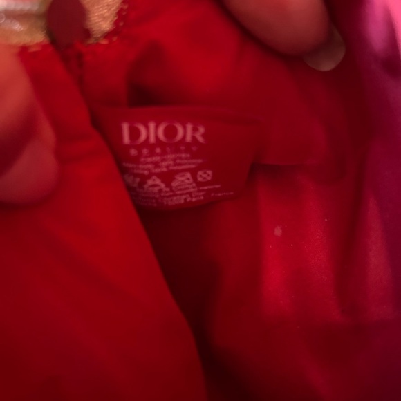 Dior Elegant Red Velvet Cosmetic Bag - Picture 7 of 7
